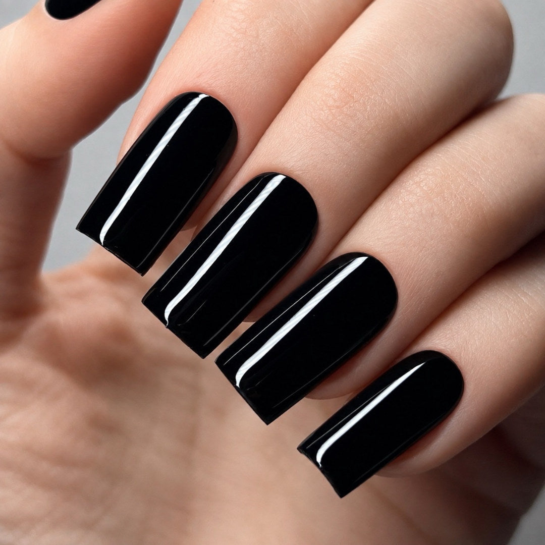Capsules américaines Square short Natural – rendu porté avec VSP noir
