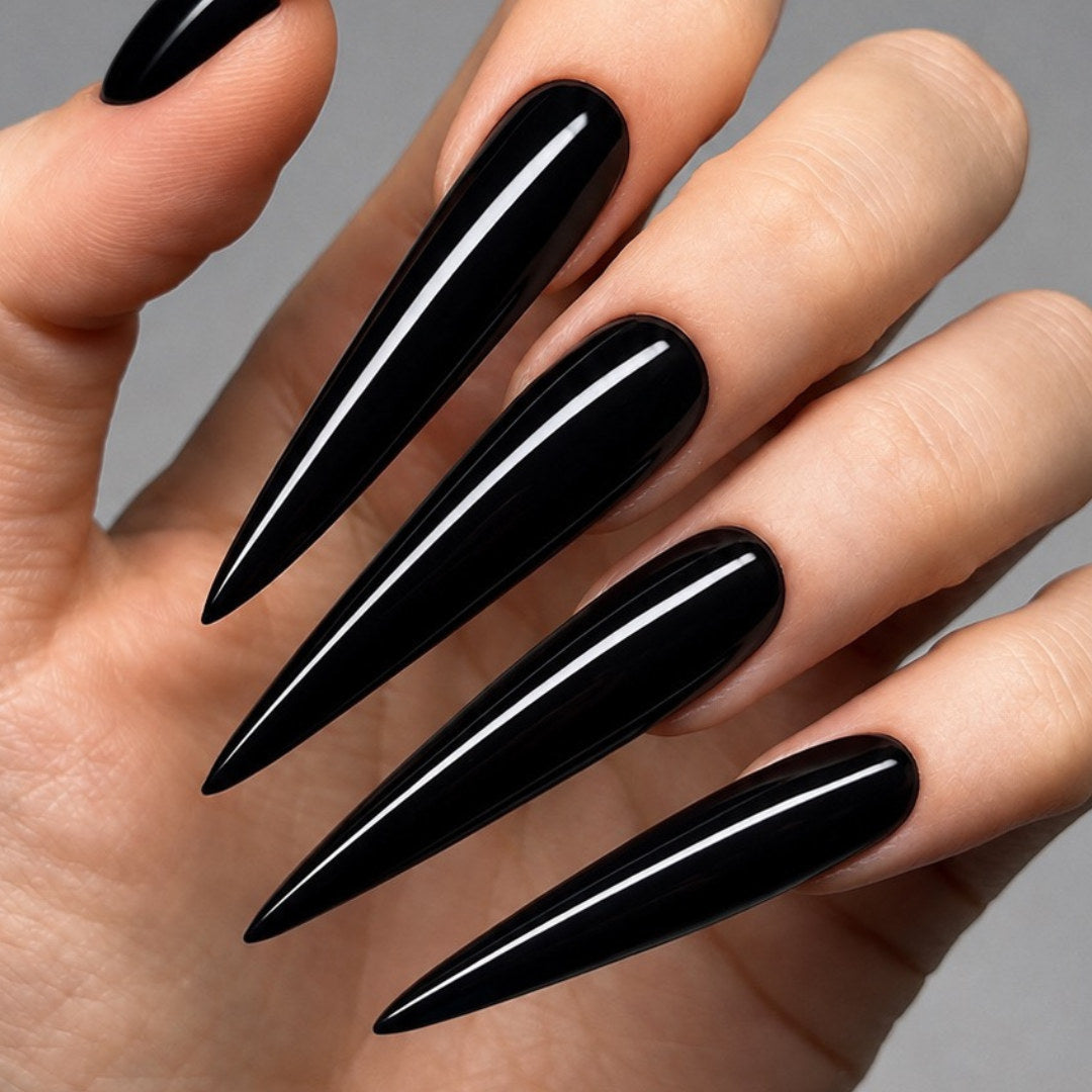Capsules américaines Stiletto 2x long Natural – rendu porté avec VSP noir