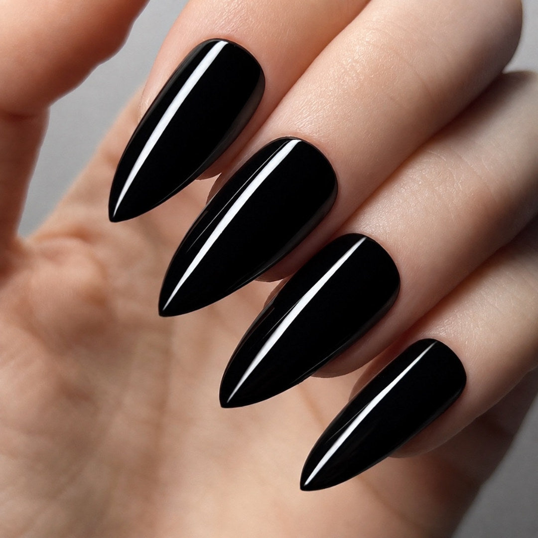Capsules américaines Stiletto short Natural – rendu porté avec VSP noir