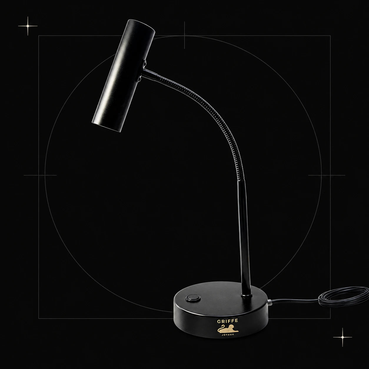 GRIFFE PETITE UV/LED LAMP — composition architecturale noire